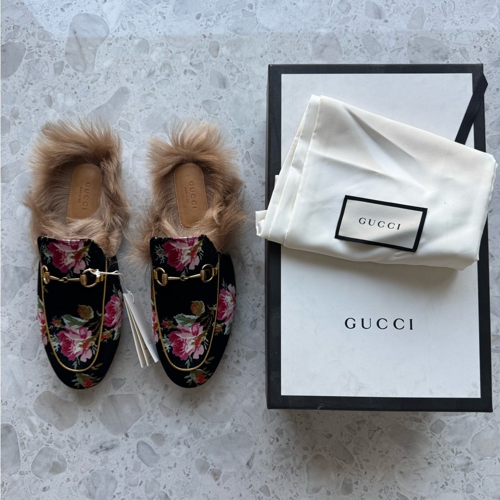 Gucci velvet and fur mules, slides, slipper 38.5